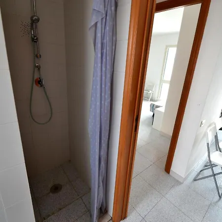 Charming Near The With A Terrace; Parking Available, Pets Apartment *