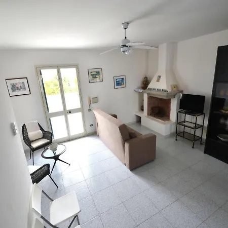 Charming Near The With A Terrace; Parking Available, Pets Apartment San Foca