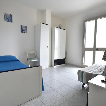 Apartment Charming Near The With A Terrace; Parking Available, Pets